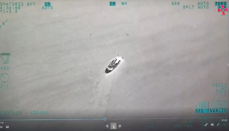 烏克蘭軍方2日表示，使用土耳其製軍用無人機在黑海的蛇島附近擊沉2艘俄羅斯巡邏艇。（圖取自facebook.com/CinCAFU）