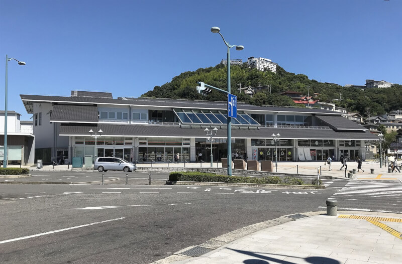 圖為改建後的尾道車站;作者Tokyo-Good,CC BY-SA 4.0)