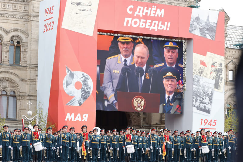 俄羅斯總統蒲亭9日在二戰勝利日閱兵並發表演說。（安納杜魯新聞社）