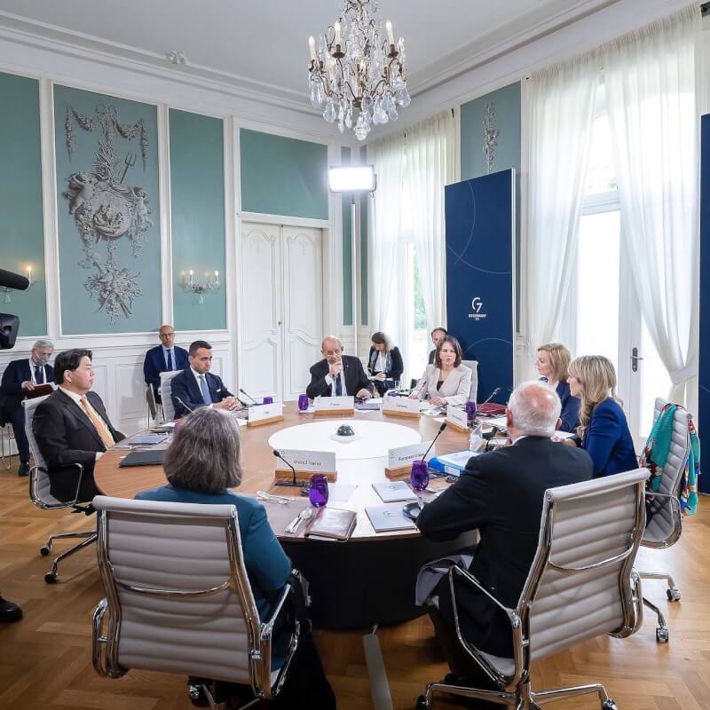 G7成員國外長8月3日發布聯合聲明，關切中共的威嚇行動，並兩次提及對台海和平穩定的承諾。圖為5月中G7外長會議。（圖取自facebook.com/AuswaertigesAmt）