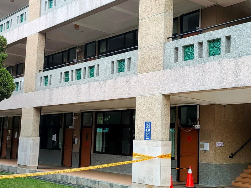 國中教育會考21日、22日舉行,金門縣政府20日表示,設在金門高中的試場各項防疫措施均已完備,分為第1及第2試場;第1試場為一般考生,第2試場則提供區隔考生使用。(金門高中提供)中央社記者黃慧敏傳真 111年5月20日