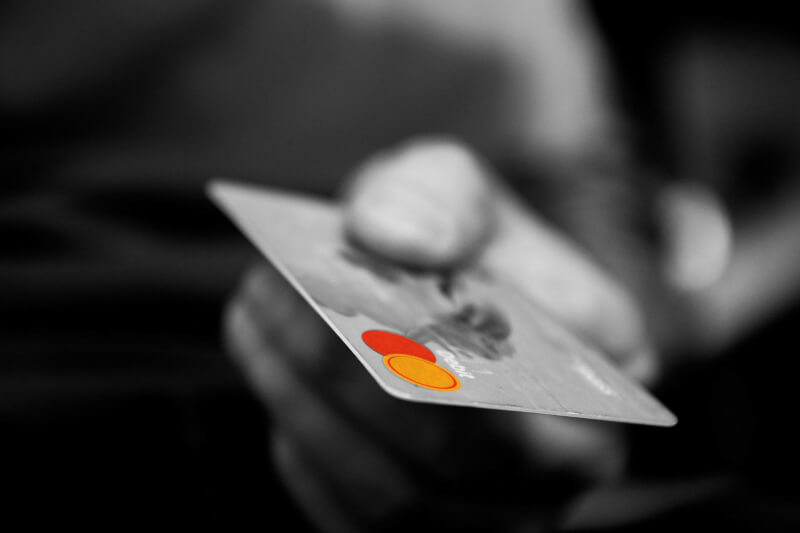 經濟學者林采宜日前說，自己5月信用卡帳單只有人民幣11.4元（約新台幣50元），招致銀行關切。（示意圖／圖取自Pixabay圖庫）
