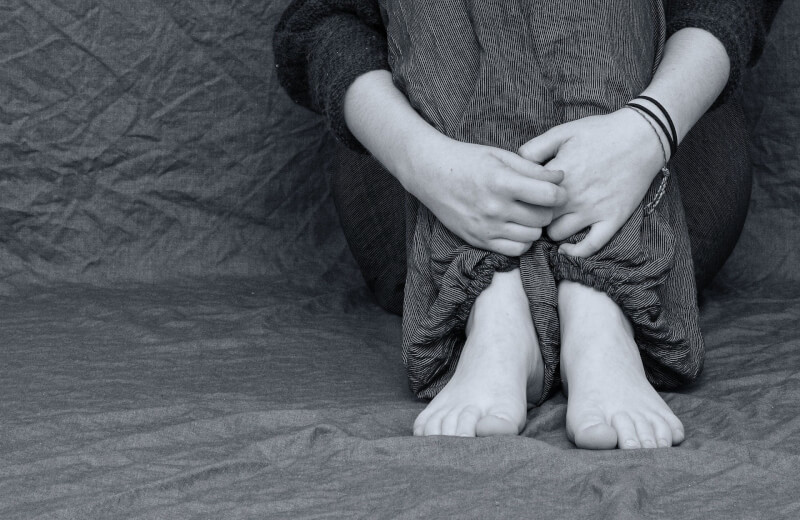 新北市某國小五年級女童考試第5名，換來是被父親拿藤條狂抽小腿並把體罰過程PO網，引來網友議論並通報家暴。（示意圖／圖取自Pixabay圖庫）