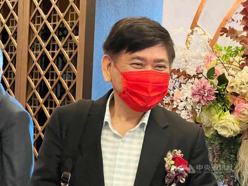 金屬機殼廠可成27日召開股東常會,由董事長洪水樹(圖)主持,會中通過配發現金股利每股新台幣10元。中央社記者吳家豪台南攝 111年5月27日