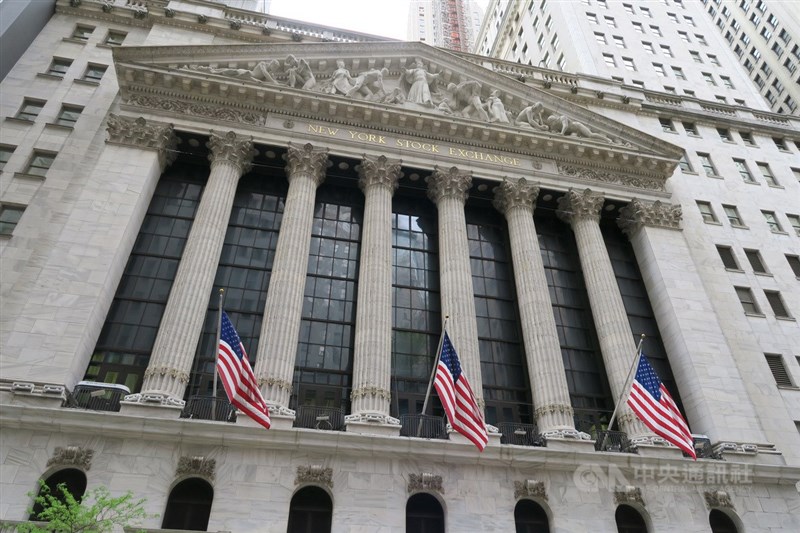 美國華爾街股市6日開高。圖為紐約證券交易所。（中央社檔案照片）