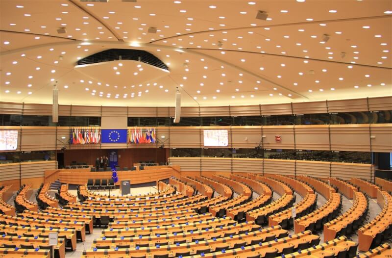 歐洲議會9日通過投票，禁止強迫勞動製造的商品進出歐洲市場。（圖取自歐洲議會網頁europarl.europa.eu）