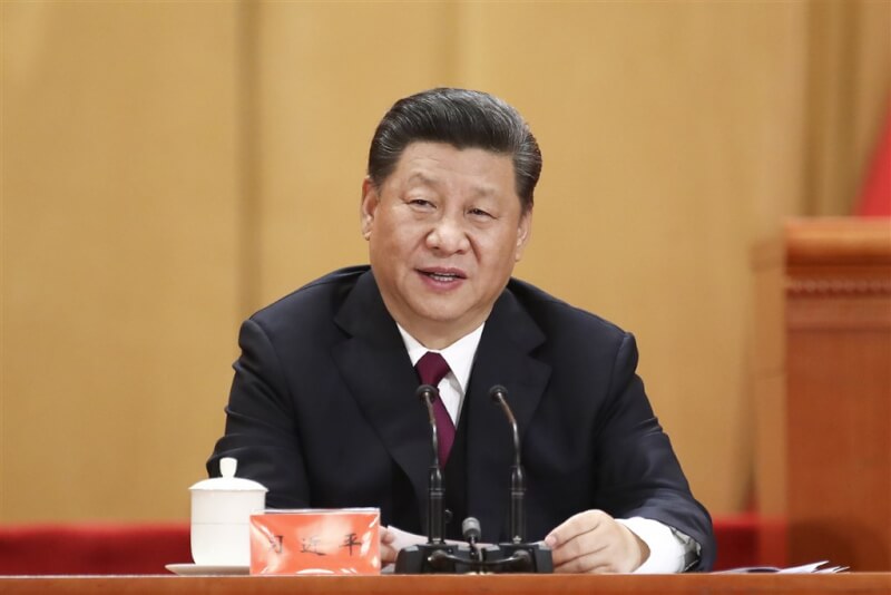 南華早報19日報導，中國邀請歐洲國家領袖11月到北京會見中國國家主席習近平（圖），中國外交部發言人趙立堅稱是「假消息」。（中新社）