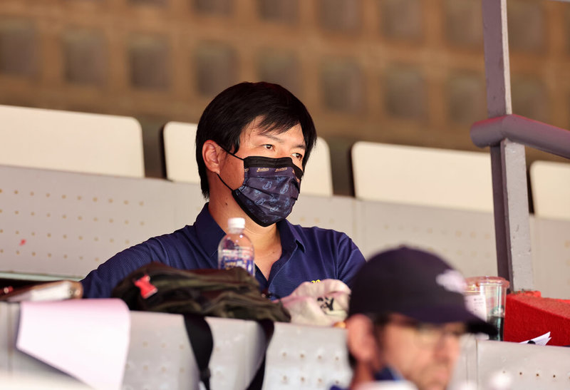 中華職棒新人選拔測試會27日舉行,整體評價投手比打者好,中信兄弟總教練林威助(圖)也有點名印象深刻的球員。(中華職棒提供)中央社記者謝靜雯傳真 111年6月27日