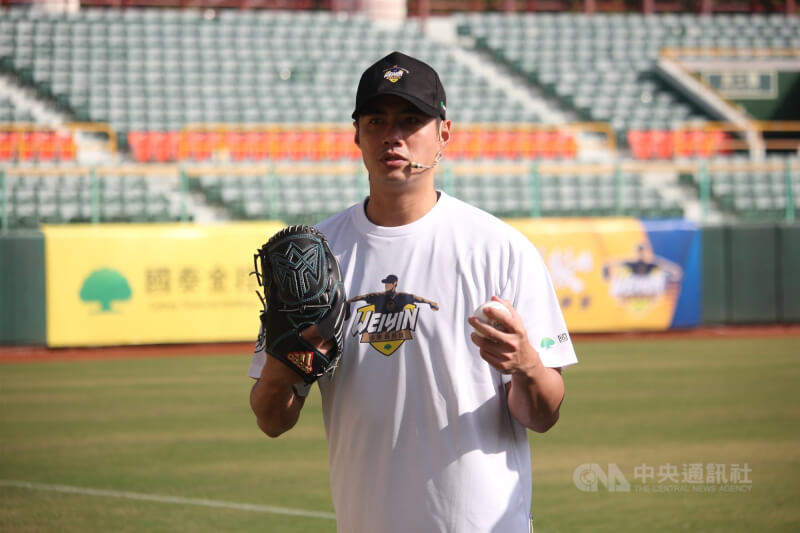 旅日投手陳偉殷日前遭阪神虎隊指定讓渡，目前已成為自由球員。（中央社檔案照片）