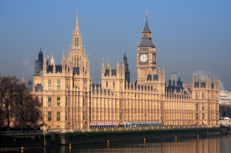 英國國會程序委員會6月30日決議，議員不應將幼兒帶到議場。圖為英國國會大廈。（圖取自Pixabay圖庫）