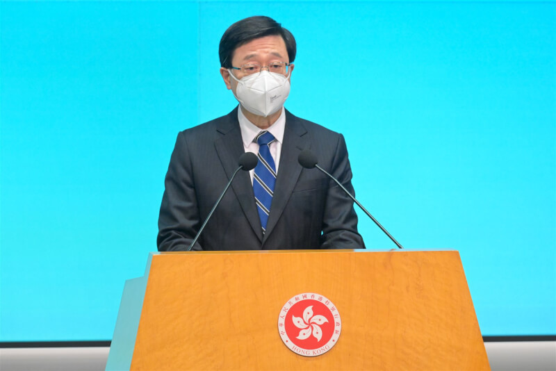 香港新任行政長官李家超（圖）1日宣誓就任，指未來5年是香港由治及興的關鍵時期。（中新社）