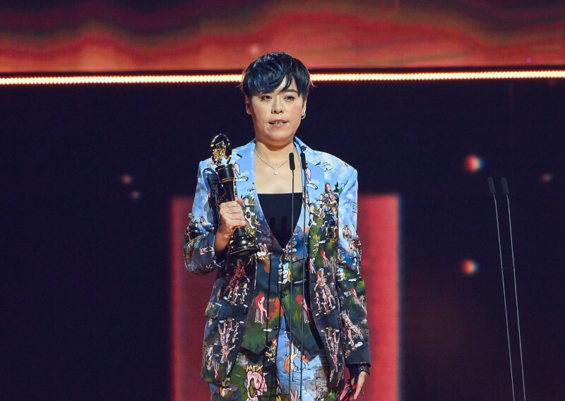 台語歌后江惠儀感謝世界上有音樂讓她感受、記錄這一切。(台視提供)