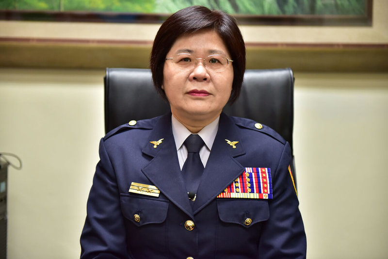 警政署13日公布高階警官人事,當中包含鐵路警察局長廖美鈴陞任警政署警政委員,是首名三線三警階和警政委員的女性警官。(警政署提供)中央社記者黃麗芸傳真 111年7月13日