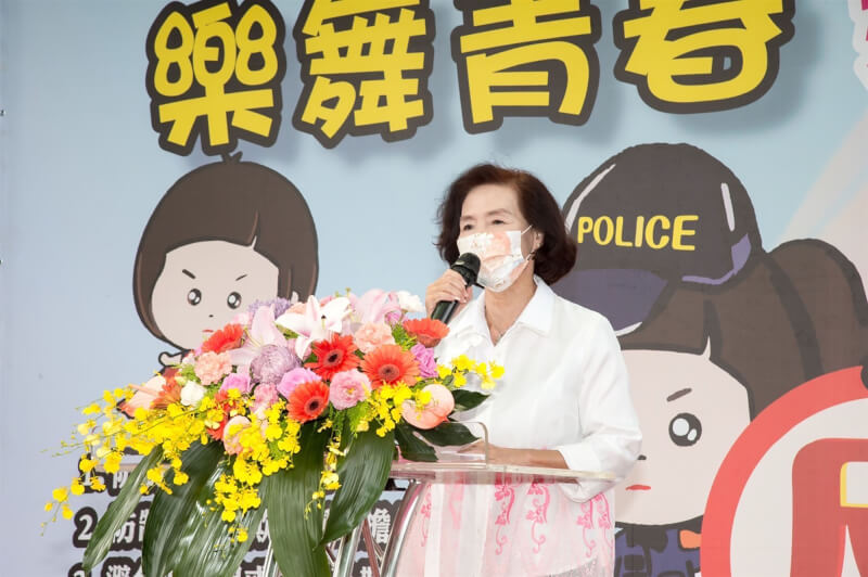 宜蘭縣長林姿妙19日晚間略感身體不適,經快篩檢測為陽性,確診COVID-19,現已依規定居家隔離,期間將採居家辦公方式指揮並做相關決策,目前身體狀況良好。(宜蘭縣政府提供)中央社記者王朝鈺傳真 111年7月19日