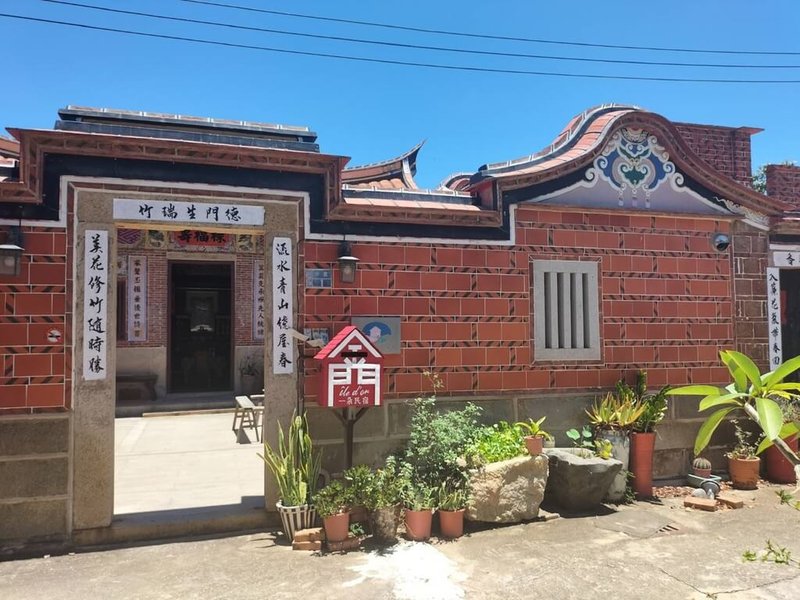 悠遊國旅補助上路,金門縣政府20日表示,有近8成合法旅宿業者通過審核參與;為避免群聚,將以業者登記證尾號奇偶數對應日期,分流收件。圖為金門民宿業者。(業者提供)中央社記者黃慧敏傳真 111年7月20日