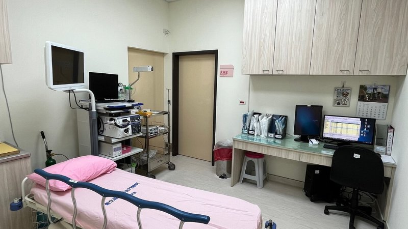 衛生福利部金門醫院內視鏡中心21日剪綵開幕,位於綜合醫療大樓2樓,院方表示,嶄新的內視鏡中心可望給予民眾更溫馨的就醫體驗和更舒適的就醫環境。(金門醫院提供)中央社記者黃慧敏傳真 111年7月21日