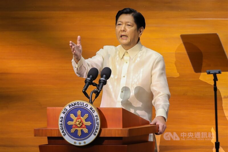 菲律賓總統小馬可仕25日發表任內首次國情咨文，促請國會通過法案，將軍訓列為高中必修課程。（菲律賓外國記者協會）中央社記者陳妍君馬尼拉傳真 111年7月25日