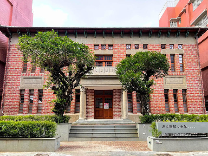 迎接2022台灣文博會及台灣設計展,高雄市政府舉辦系列活動,其中原愛國婦人會館8月4日起舉辦「Ms. Perfume美力年代」展覽,探討當代女性創作。(高雄市文化局提供)中央社記者蔡孟妤傳真 111年7月28日