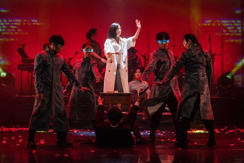 阮劇團製作音樂劇「皇都電姬」因演員陸續確診,完整版演出取消,為了不讓觀眾失望,原有場次將調整演出形式,精選歌舞片段,邀民眾免費入場,一探魔幻舞台魅力。(阮劇團提供)中央社記者趙靜瑜傳真 111年7月29日