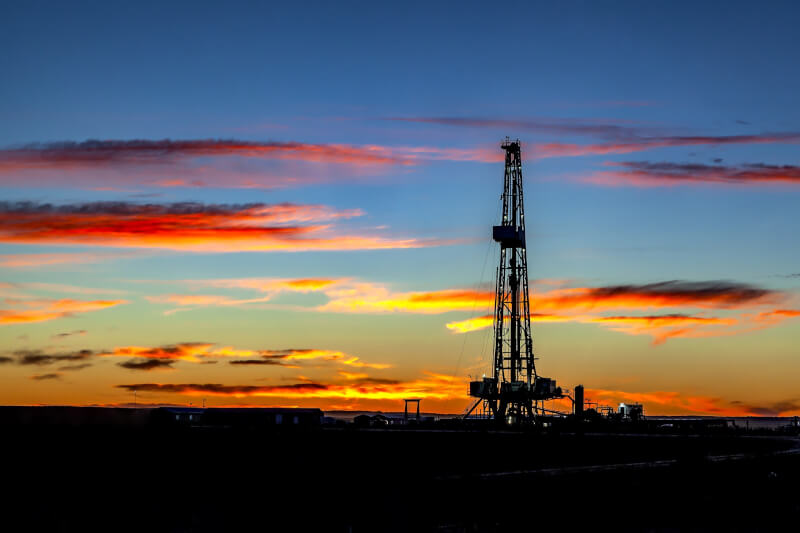 石油輸出國家組織和結盟油國（OPEC+）3日決議微幅提高產量。（示意圖／圖取自Pixabay圖庫）