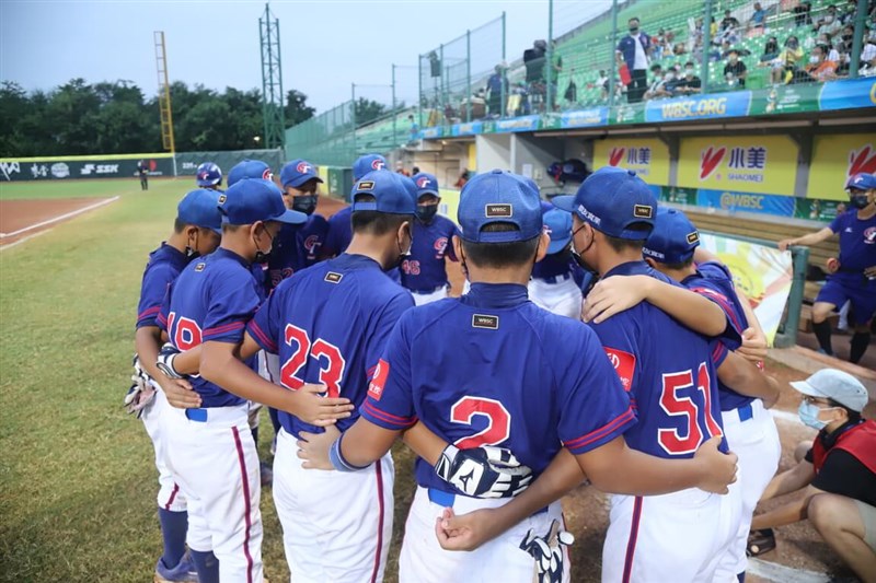 U12世界盃棒球賽,台灣隊1日投打發揮,以12比0、5局擊敗南非隊,確定晉級6強複賽。(中華民國棒球協會提供)中央社記者謝靜雯傳真 111年8月1日