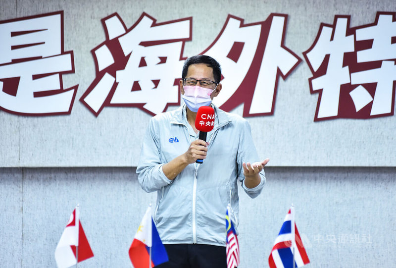 中央社第5屆「我是海外特派員」活動決選結果3日公布,本屆共4名學員脫穎而出,榮獲海外實習機會,中央社董事長劉克襄(圖)也到場勉勵學員。中央社記者趙世勳攝 111年8月3日