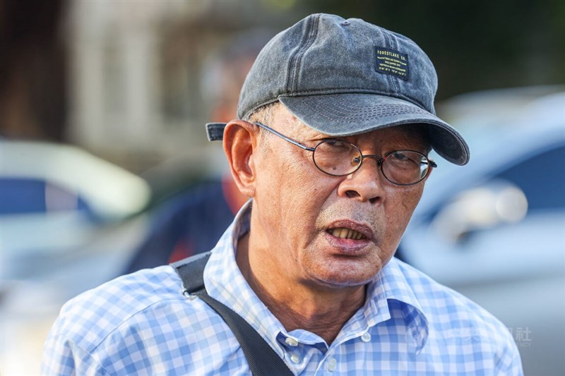 美國眾議院議長裴洛西3日參訪國家人權博物館,並與銅鑼灣書店老闆林榮基(圖)等人會面,林榮基會後受訪時表示,希望美國能夠幫助勇敢反抗的香港年輕人。中央社記者鄭清元攝 111年8月3日