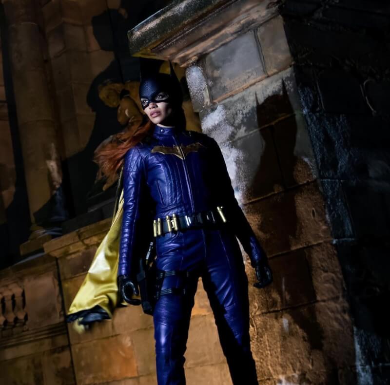耗資9000萬美元的電影「蝙蝠女」遭片商腰斬。（圖取自instagram.com/lesliegrace）