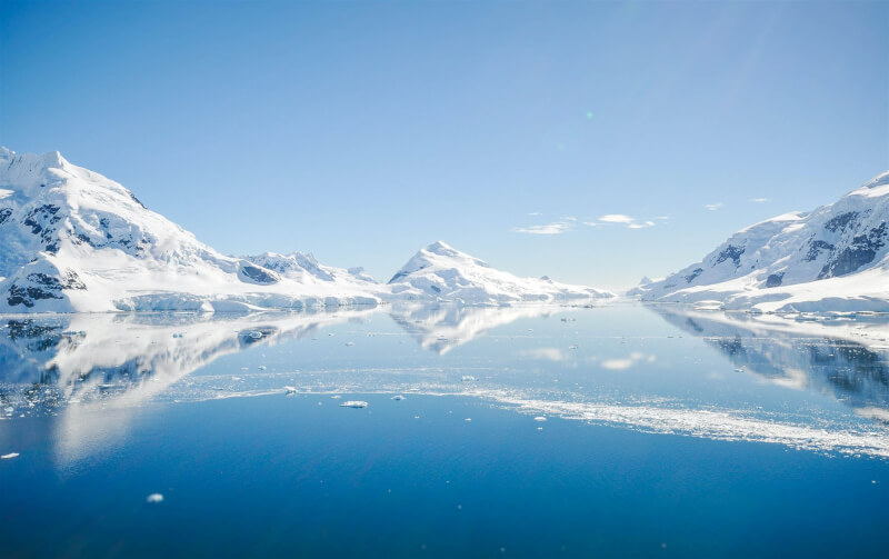 歐盟衛星監測組織表示，上個月南極海冰的覆蓋面積創下有紀錄44年以來7月份最低面積。（圖取自Unsplash圖庫）