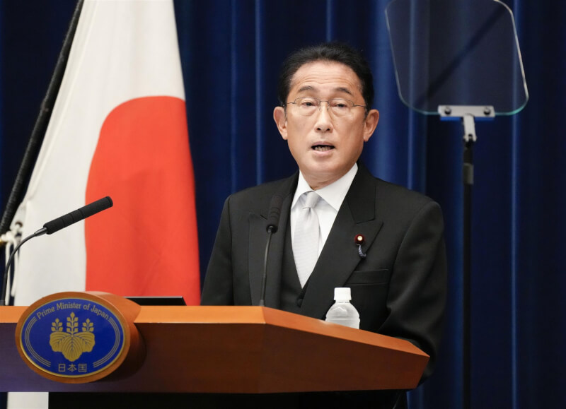 日本首相岸田文雄（圖）10日改組內閣，19名閣員有14人異動，其中9人是首次入閣，可說是大規模改組。（共同社）