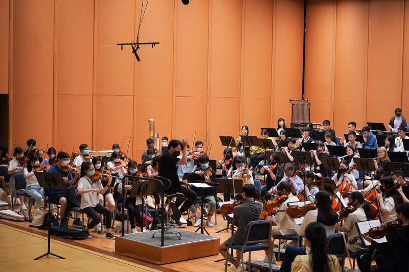 2022 NTSO國際青少年管弦樂營8月展開為期8天密集訓練，成果音樂會將在台中、高雄以及台東舉行。（國台交提供）  中央社記者趙靜瑜傳真  111年8月11日