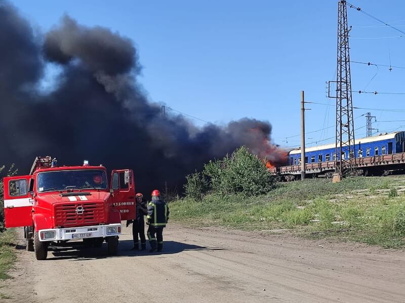 俄羅斯24日襲擊烏克蘭恰普利涅一座火車站，造成至少25人死亡。（圖取自facebook.com/olenazelenska.official）