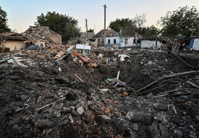 烏克蘭中部第聶伯羅彼得羅夫斯克州24日遇襲。（路透社）