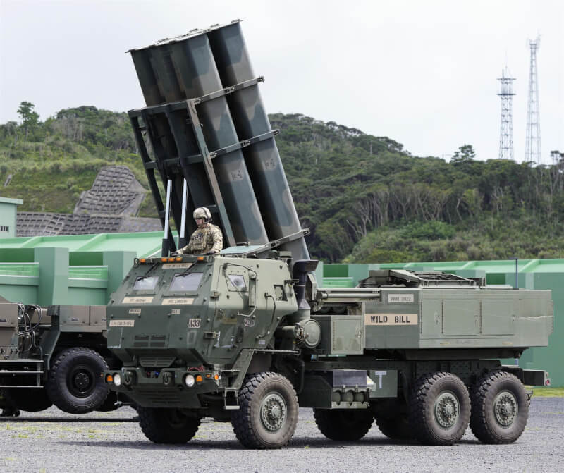 日媒報導，日本政府考慮增加國防預算。圖為8月31日部署在日本鹿兒島上的12式地對艦誘導彈。（共同社）