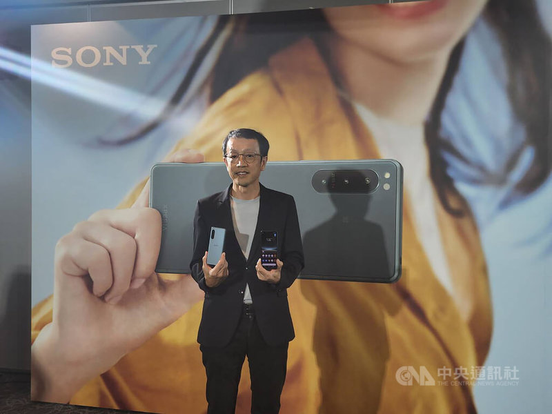 Sony發布旗艦新機Xperia 5 IV，Sony Mobile總經理林志遠表示，新機將於2022年9月下旬於台灣市場推出，不畏蘋果新機開賣。中央社記者江明晏攝  111年9月1日