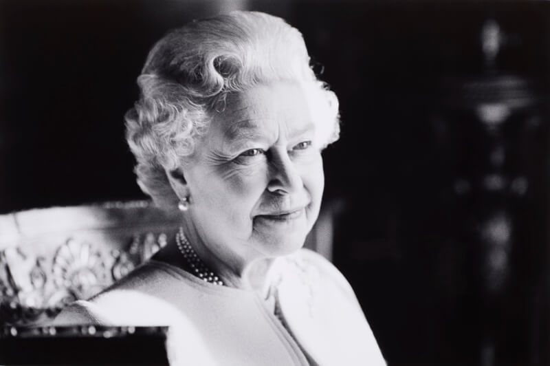 白金漢宮8日宣布，英國女王伊麗莎白二世辭世，享耆壽96歲。（圖取自twitter.com/RoyalFamily）