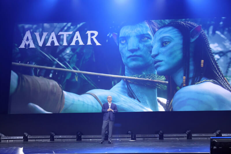 睽違13年推出的電影「阿凡達2：水之道」確定將於今年12月中旬上映，在D23粉絲大會上宣傳。（迪士尼提供）中央社記者葉冠吟傳真 111年9月11日