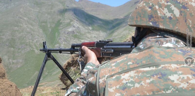 亞美尼亞高層官員14日晚間表示，已和亞塞拜然達成停火協議。圖為亞美尼亞士兵。（圖取自facebook.com/ArmeniaMOD）