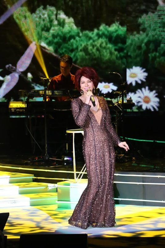 歌手蔡琴16日晚間在台北國際會議中心舉辦「就是要好新琴」演唱會，演唱多首經典歌曲，帶領歌迷隨著歌聲搭上時光機。（宜辰整合行銷提供）中央社記者王心妤傳真  111年9月16日