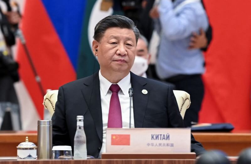 中國國家主席習近平16日在上合峰會呼籲成員國加大相互支持。（Sultan Dosaliev/Kyrgyz Presidential Press Service/Handout via 路透社）