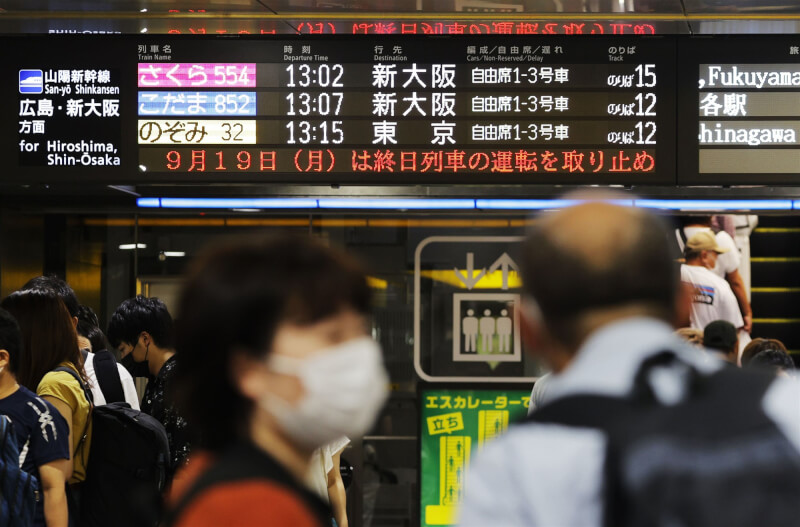 颱風南瑪都影響，九州旅客鐵道公司（JR九州）19日停駛。（共同社）