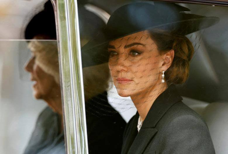 凱特王妃（前）19日出席女王國葬儀式。（路透社）