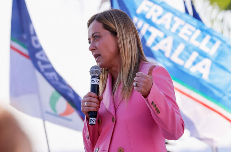 義大利兄弟黨黨魁梅洛尼（圖）有望成為義大利史上首位女性總理，預料將延續抗中挺台的路線。（路透社）