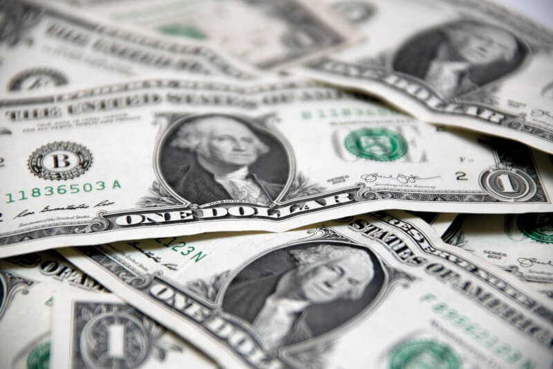 紐約時報指出，美元是世界大部分貿易與交易的首選貨幣，聯準會升息會讓美元升值，連帶造成其他國家的經濟動盪。（圖取自Pixabay圖庫）