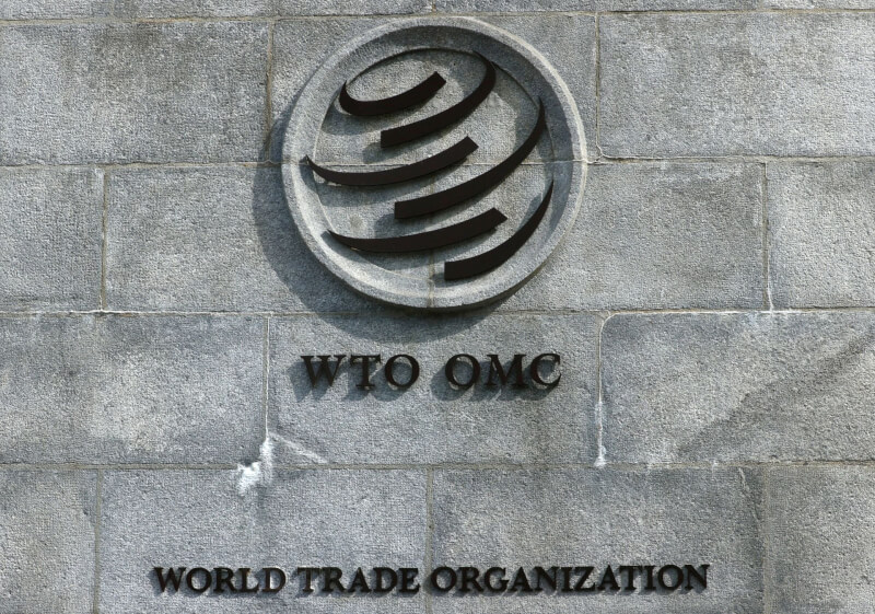 隨著俄羅斯入侵烏克蘭的戰事持續，加上其他不利因素對全球經濟造成衝擊，世界貿易組織（WTO）5日大幅下修2023年全球貿易預測。（路透社）