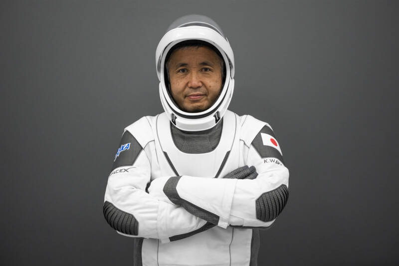 日籍太空人若田光一舉行太空記者會說，更多人可以上太空的時代已經來臨。（圖取自twitter.com/NASA_Johnson）