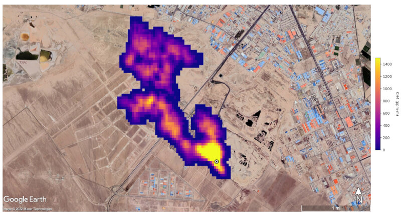 圖為伊朗德黑蘭以南一處垃圾掩埋場偵測到的甲烷排放量。（圖取自twitter.com/NASA）