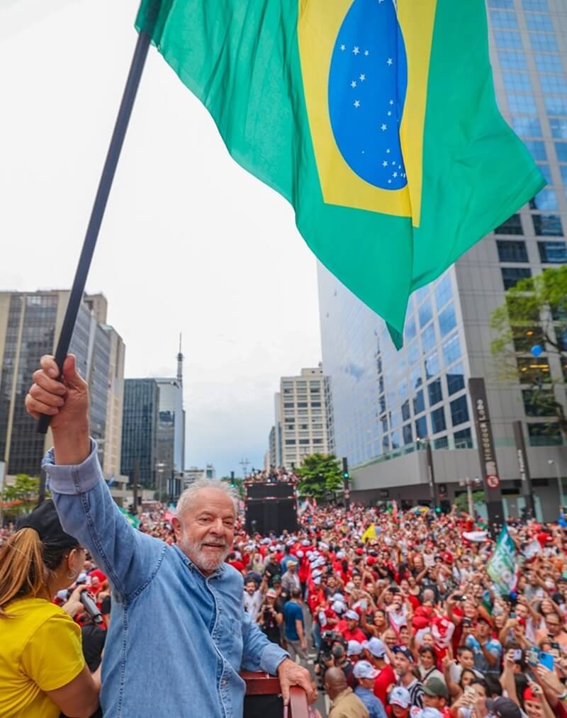 魯拉(前右)當選新一任巴西總統。(圖取自facebook.com/Lula)