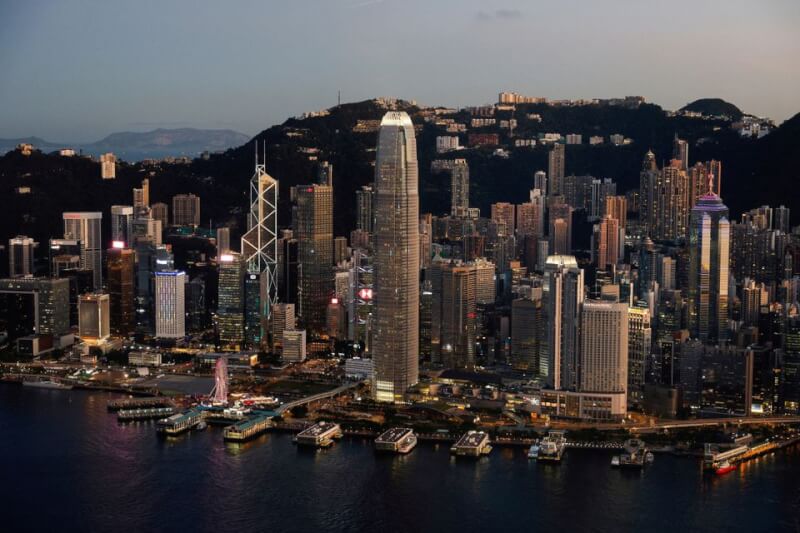 據官方公布，香港2022年GDP較2021年下跌3.5%。（路透社）