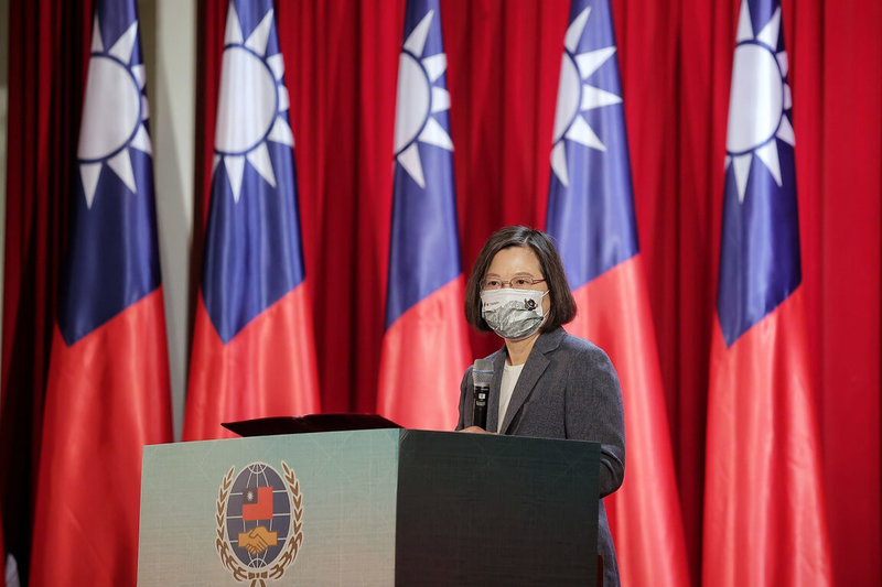 總統蔡英文2日出席僑務委員會議開幕典禮，她希望僑界持續在海外為台灣爭取更多支持，為台灣國際參與打開更廣大空間。（總統府提供）中央社記者葉素萍傳真  111年11月2日